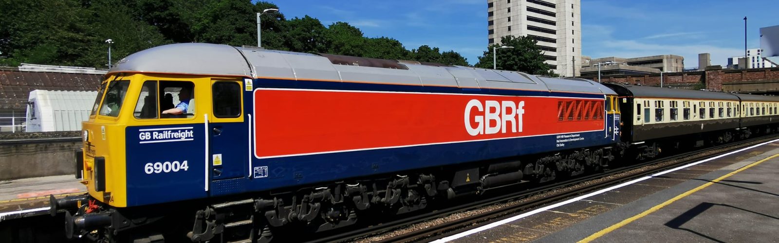 barrow hill rail ale rail tours sponsored by green king
